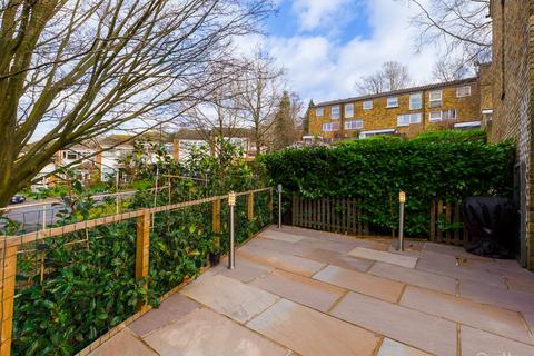 1 Markfield, Croydon, CR0 9HH