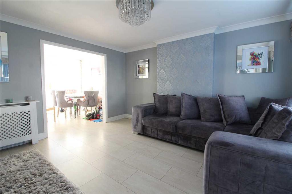 Weaver Avenue, Kirkby 3 bed semidetached house £175,000