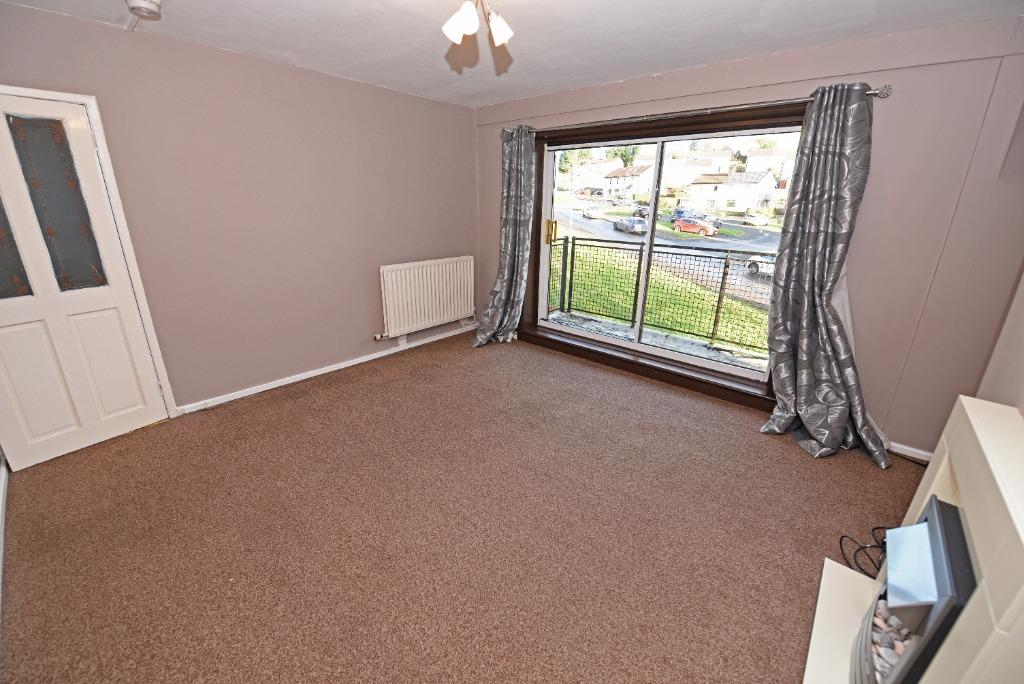 Valeview terrace, Dumbarton, West... 2 bed flat £525 pcm (£121 pw)