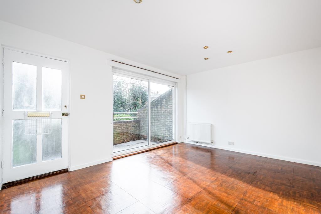Christchurch Square, London E9 4 bed terraced house £1,100,000
