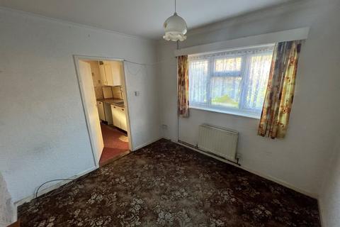 3 bedroom semi-detached house for sale - 142 Leabank Road, Dudley, DY2 0BA