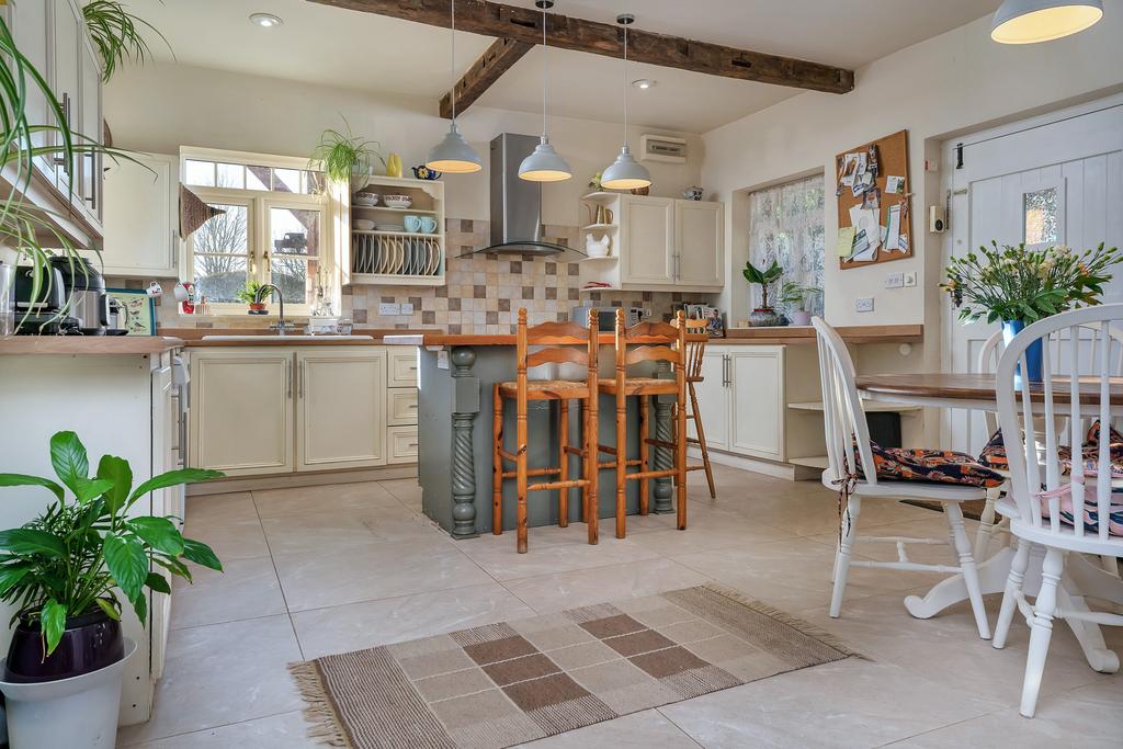 Gosberton Bank, Spalding, PE11 4 bed barn conversion for sale £625,000