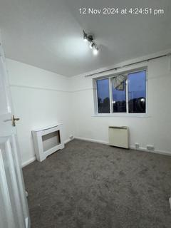 2 bedroom flat to rent, Nightingale Lane, London, E11