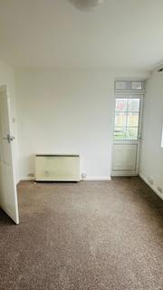 2 bedroom flat to rent, Nightingale court, London, E11