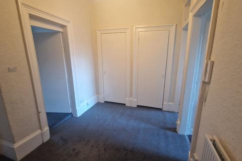 2 bedroom flat to rent, Byres Road, Hillhead, Glasgow, G12