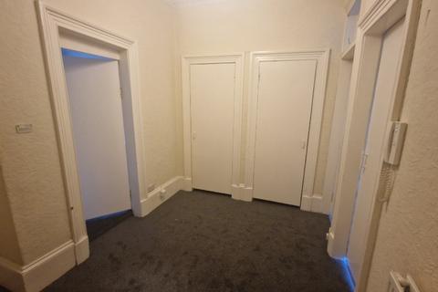 2 bedroom flat to rent, Byres Road, Hillhead, Glasgow, G12