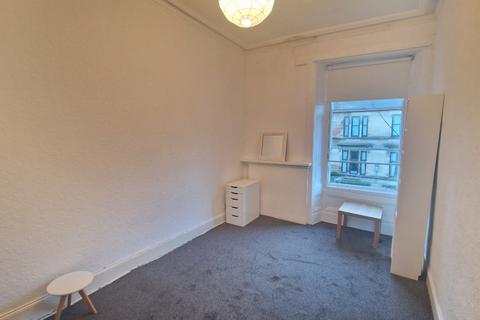2 bedroom flat to rent, Byres Road, Hillhead, Glasgow, G12