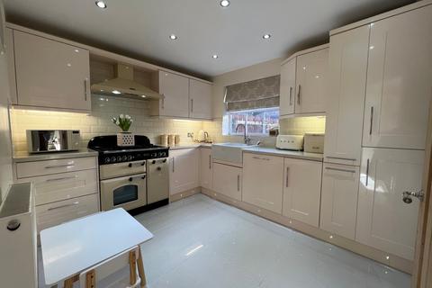 26 Beech Wood Drive, Tonyrefail, Porth, CF39 8JE
