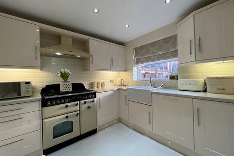 26 Beech Wood Drive, Tonyrefail, Porth, CF39 8JE