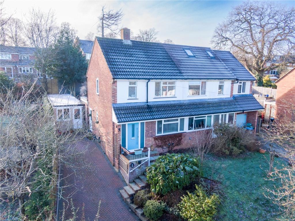 St. Margarets Close, Berkhamsted... 2 bed semidetached house £1,850