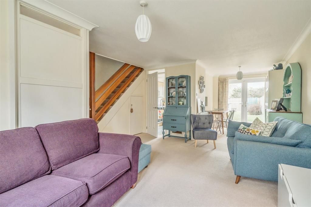 The Pound, Aldwick, Bognor Regis, PO21 3 bed terraced house for sale £360,000