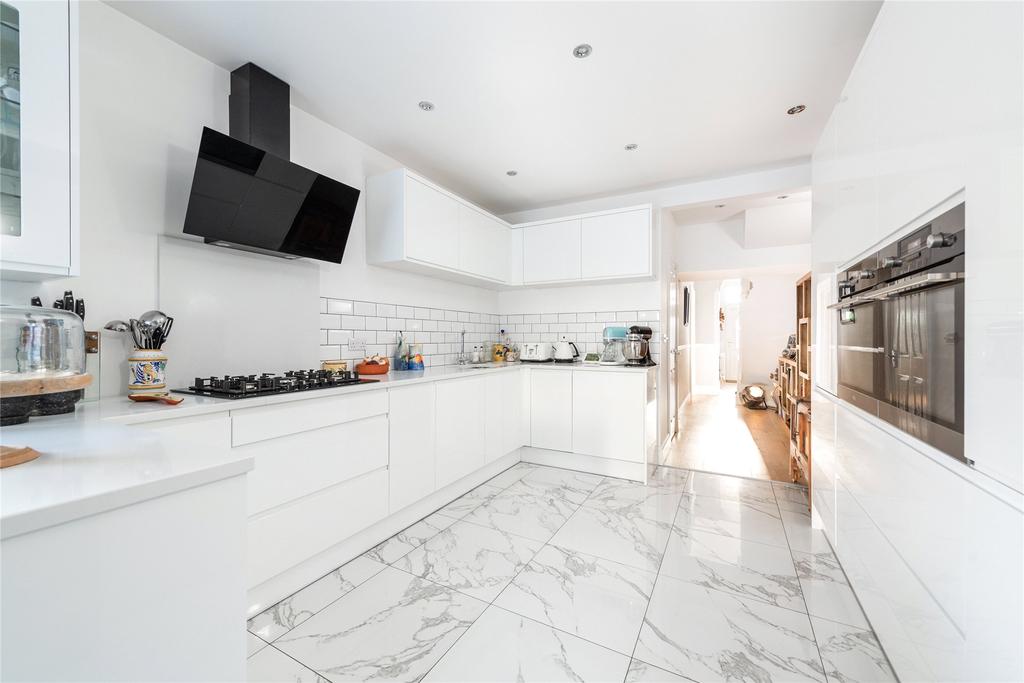 Kitchen/Breakfast Rm