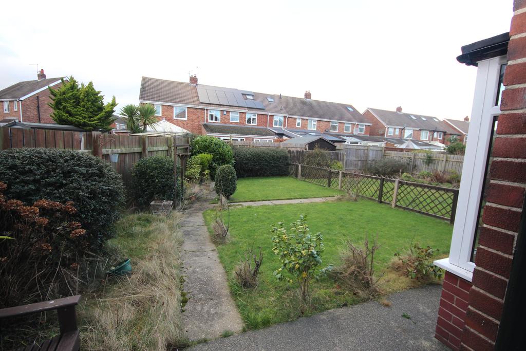 Arundel Drive, West Monkseaton, Whitley Bay, NE25 9PY 2 bed semi