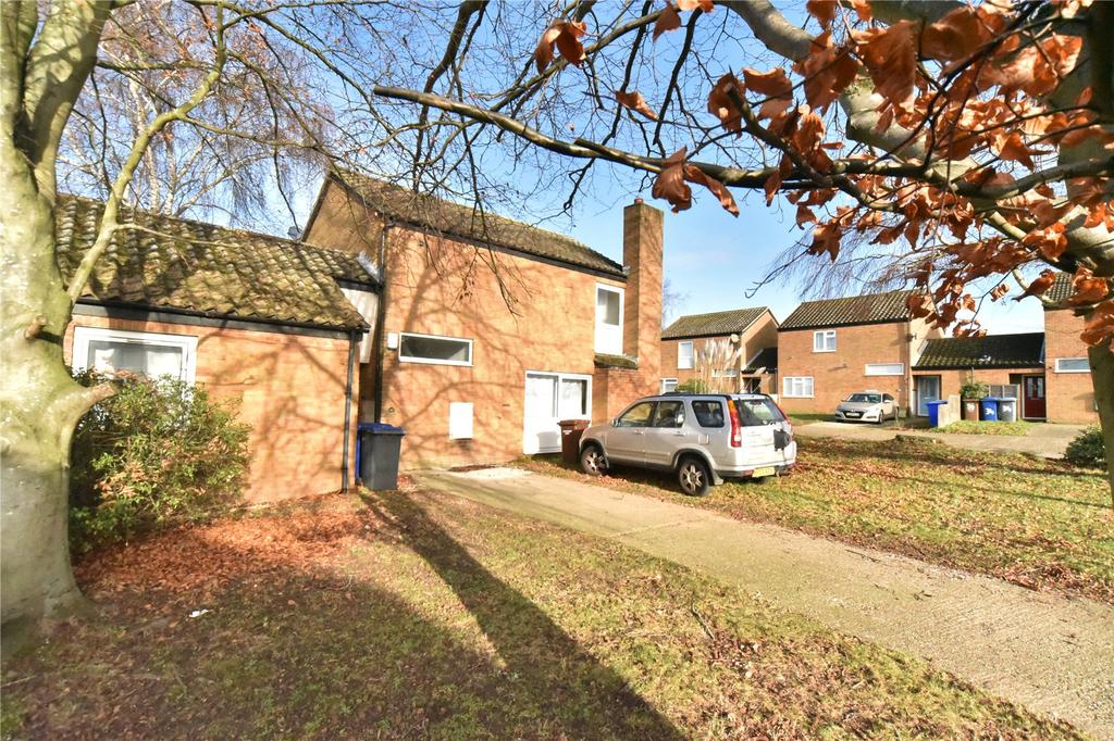 Eriswell Drive, Lakenheath, Brandon, Suffolk, IP27 4 bed link detached