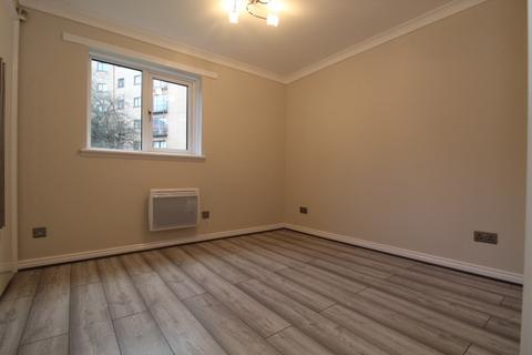 2 bedroom flat to rent, 6 Riverview Place Flat 2 Waterside, Glasgow