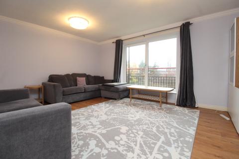 3 bedroom flat to rent, 25 Riverview Drive, Glasgow, G5 8EU