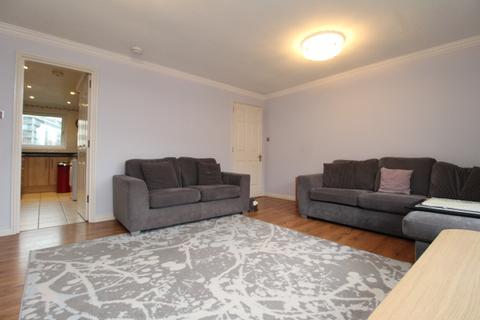 3 bedroom flat to rent, 25 Riverview Drive, Glasgow, G5 8EU