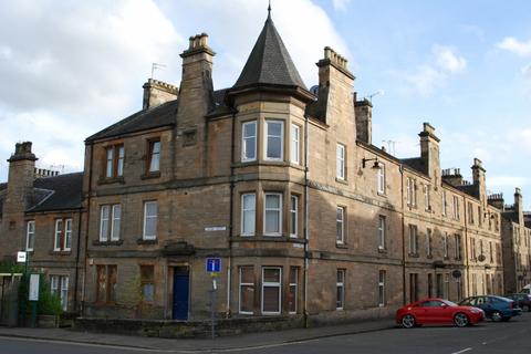 2 bedroom flat to rent, 8F Union Street, Stirling, FK8 1NY