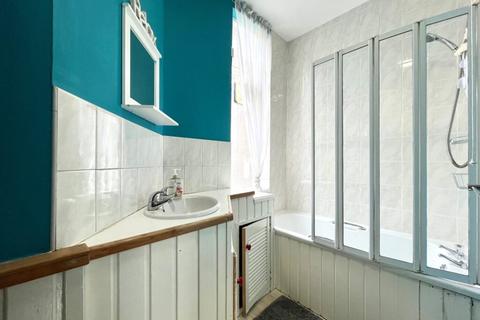 2 bedroom flat to rent, 8F Union Street, Stirling, FK8 1NY