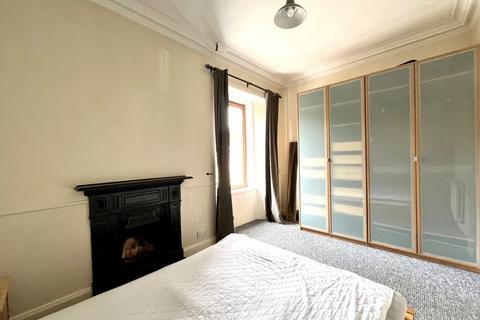 2 bedroom flat to rent, 8F Union Street, Stirling, FK8 1NY