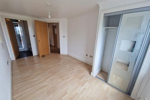 2 bedroom flat to rent, The Purple Apartments, 219 Ladywood Middleway, Birmingham, B16