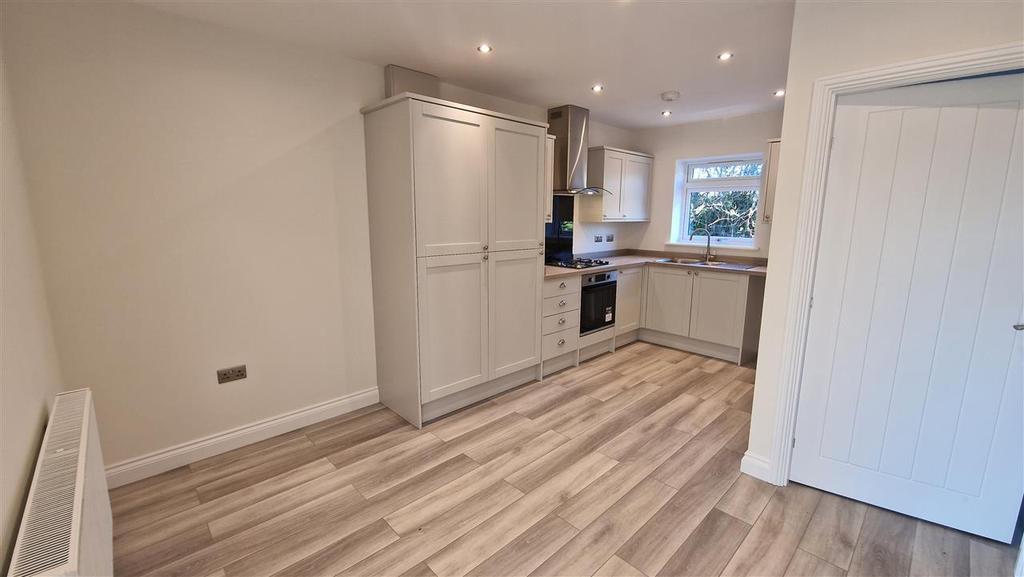Dining/Kitchen