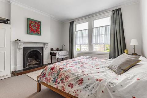 Flat C, 20 Cumberland Park, London, W3 6SX