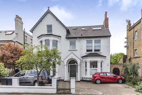 Flat C, 20 Cumberland Park, London, W3 6SX