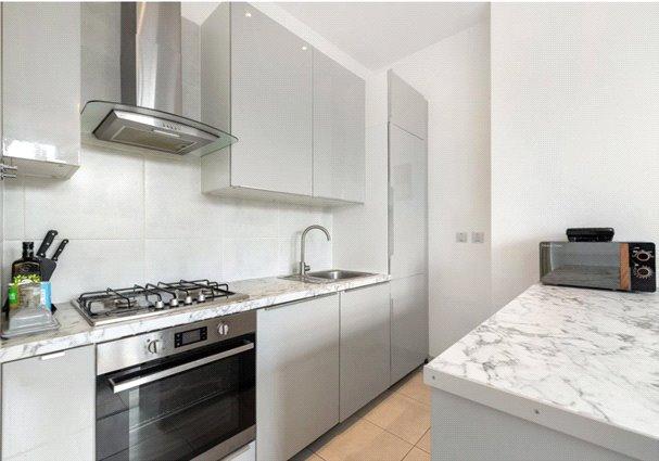 Apartment in London, Park Royal - View 3