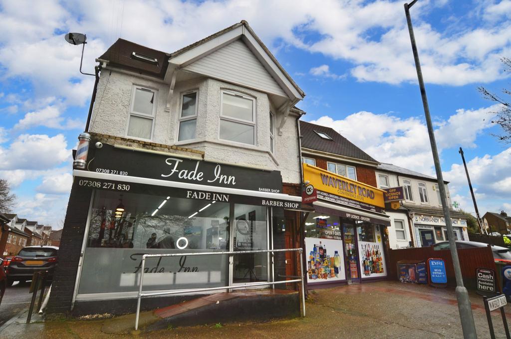 Waverley Road, St Albans, AL3 1 bed flat £795 pcm (£183 pw)