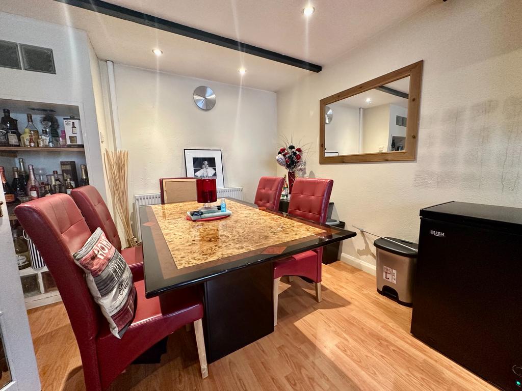 Maitland, Tamworth, B77 3 bed terraced house for sale £165,000
