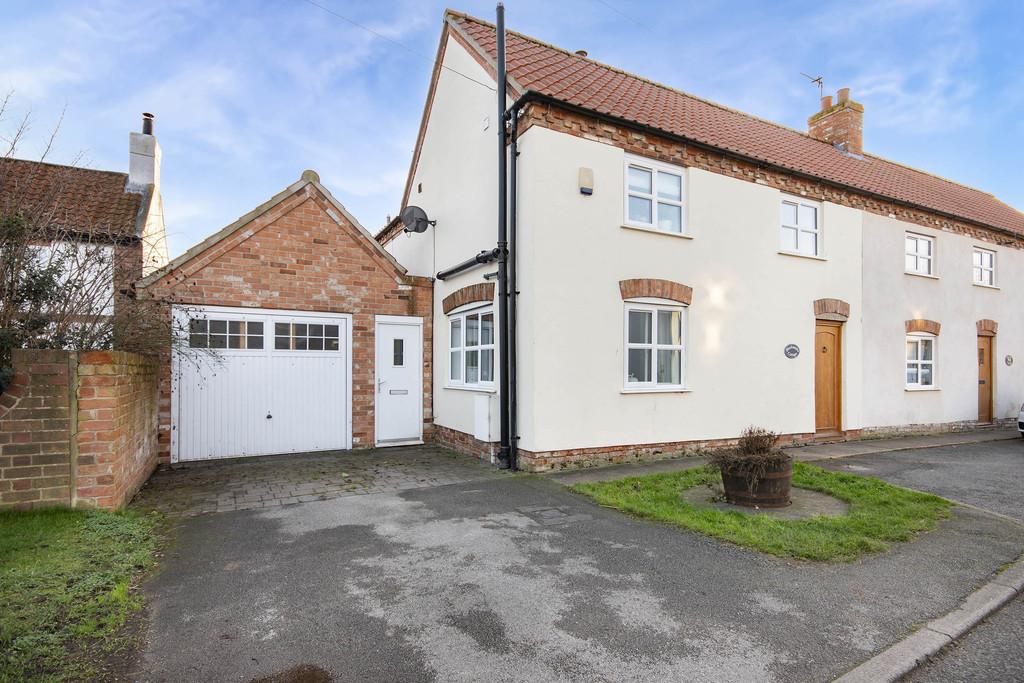 Main Street, Laneham, Retford 2 bed semidetached house for sale £220,000
