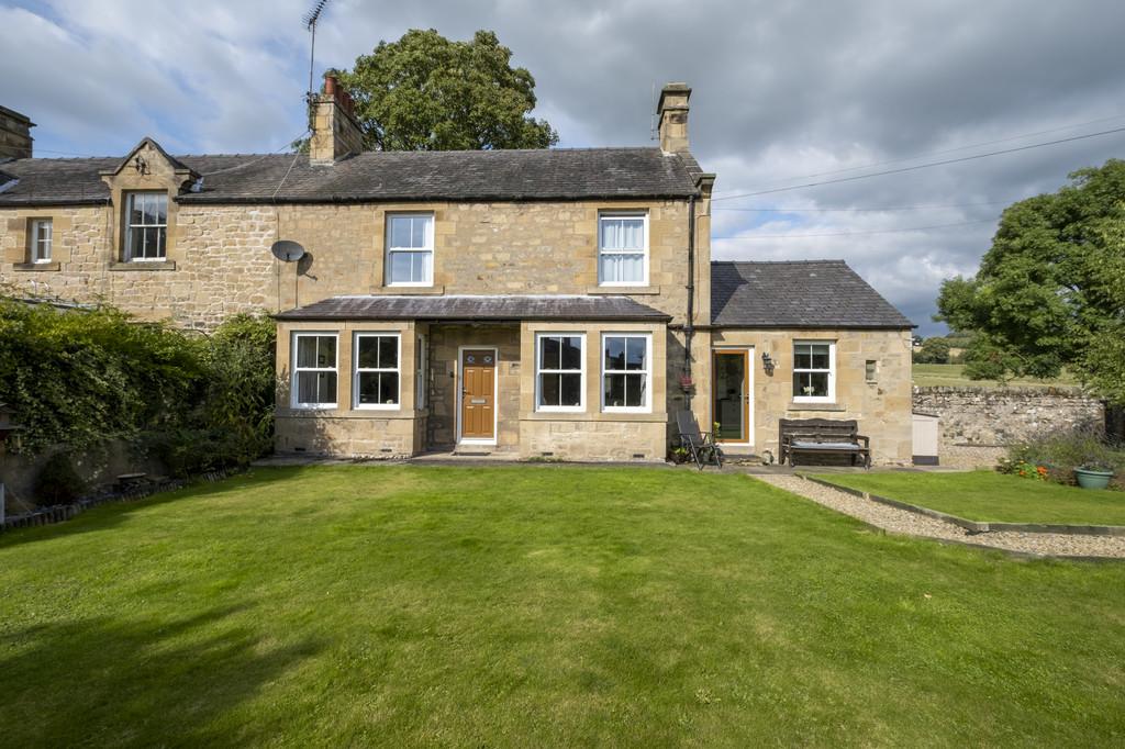 Newbrough, Hexham 3 bed semidetached house £385,000