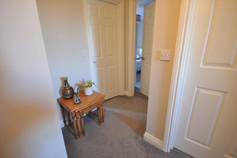 24 Chace Court, Thorne, Doncaster, DN8 4BW