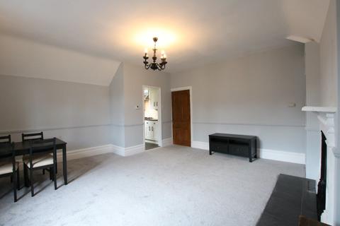 2 bedroom apartment for sale - High Road, London