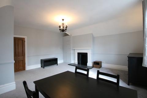 2 bedroom apartment for sale - High Road, London