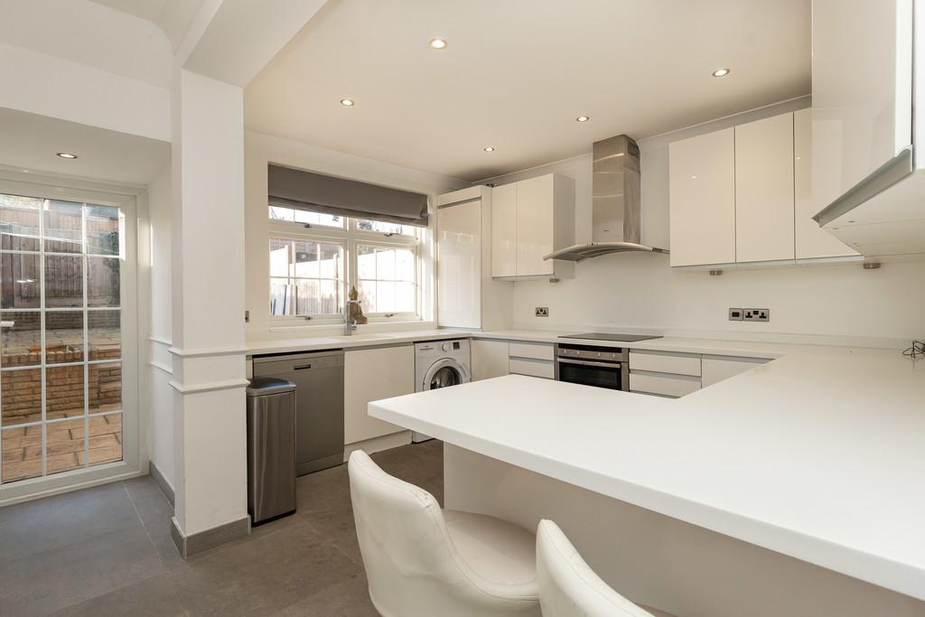 Albany Court Epping 3 bed terraced house for sale £550 000 Albany Court Epping 3 bed terraced house for sale £550 000