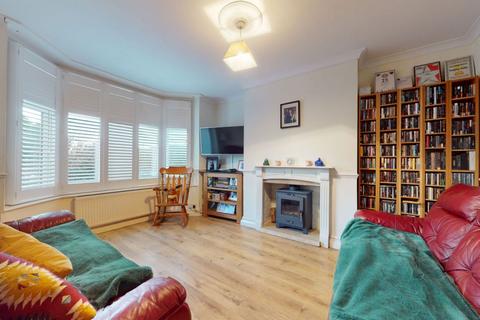 214 Beech Avenue, Northampton, NN3 2LE