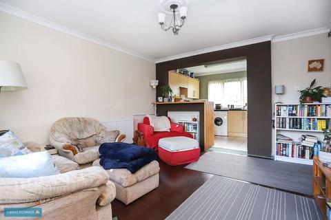 2 bedroom apartment for sale - Gay Close, Wellington