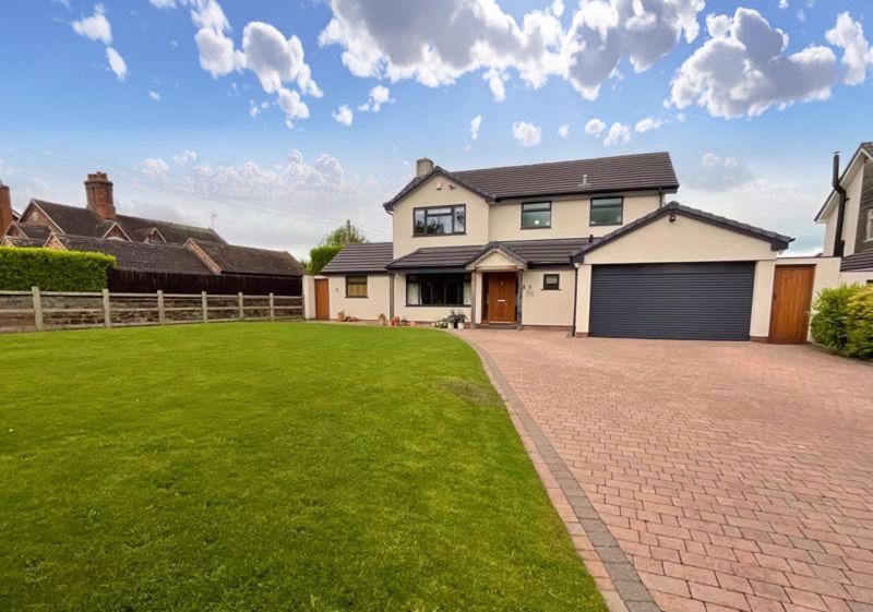 Top Road, Acton Trussell 4 bed detached house £600,000