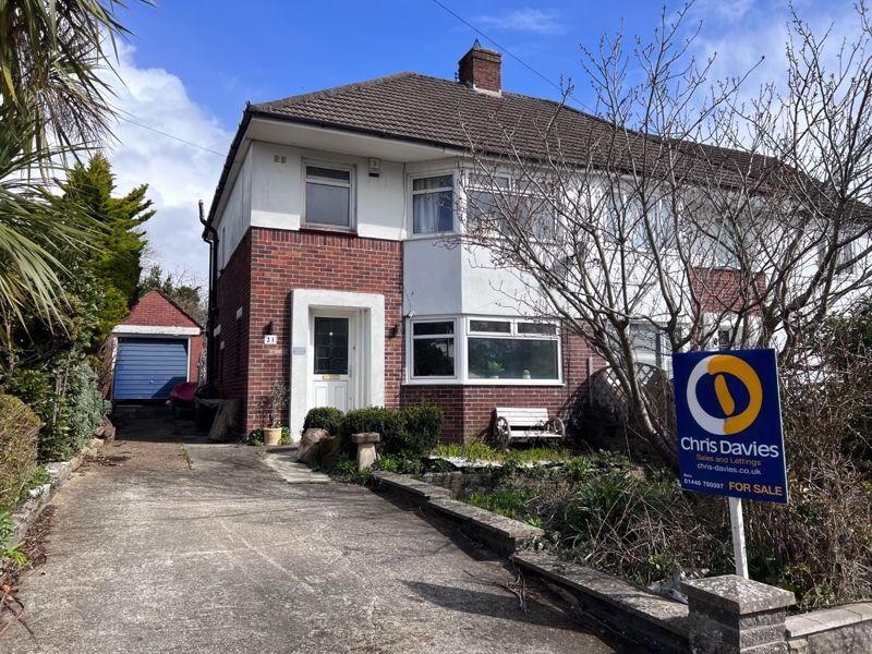 Crossfield Road, Barry 3 bed semidetached house £379,000