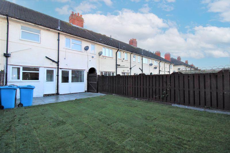 Calvert Road, Hull, HU5 3 bed terraced house for sale £125,000