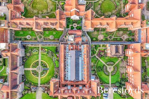 undefined, Myers Court, The Galleries, CM14