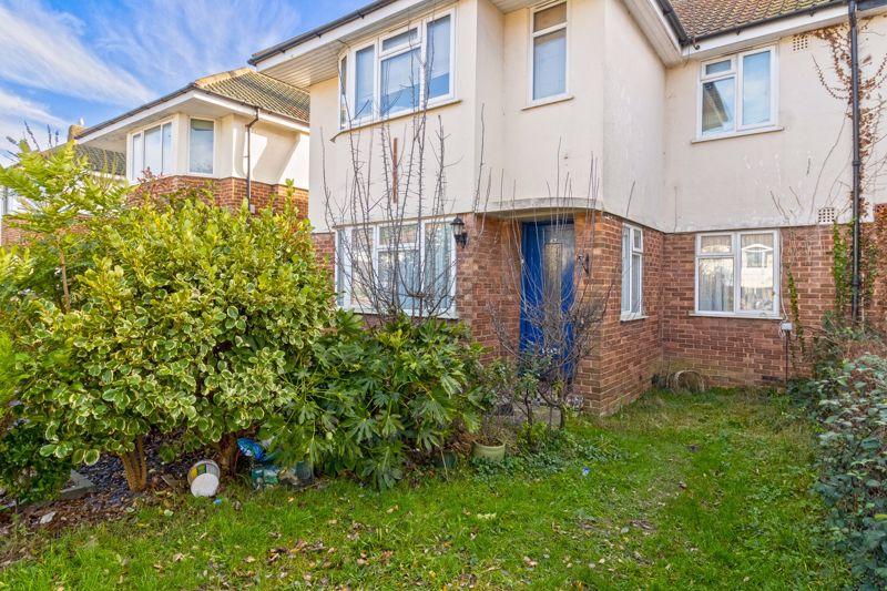 *GARDEN FLAT * Ardingly Drive, Worthing 2 bed apartment £240,000