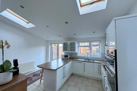 72 Bedford Road, Barton-le-clay, Bedford, MK45 4PP