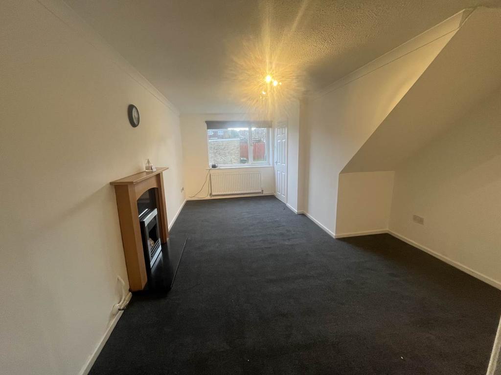 Bro Y Fan, Mornington Meadows... 2 bed house £725 pcm (£167 pw)