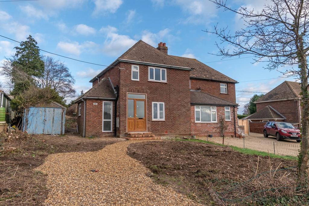 West Street, North Creake, NR21 3 bed semidetached house for sale £