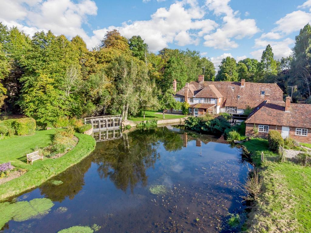 20 Superb Homes From 225 000 To 19 Million As Seen In Country Life 