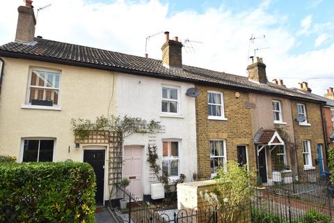 2 Springfield Lane, Weybridge, KT13 8AW