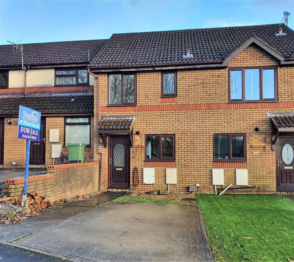 Ffynon Y Maen, Pyle, Bridgend 2 bed terraced house £140,000